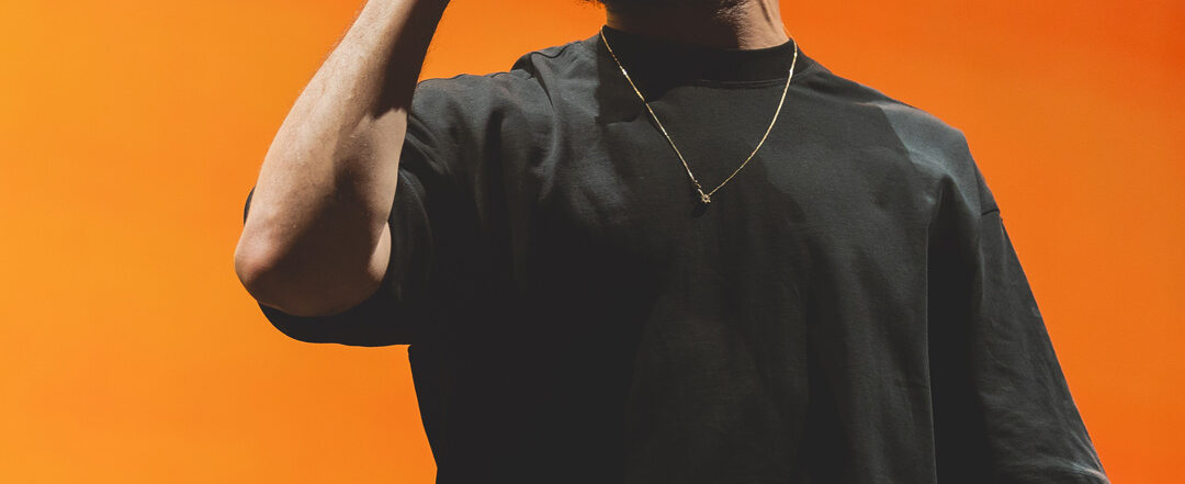 חנן בן ארי מופע עמידה